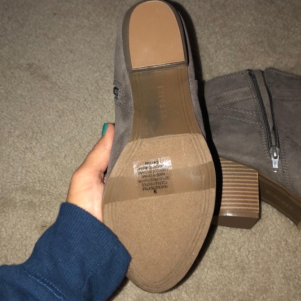 Express Booties - Picture 3 of 4